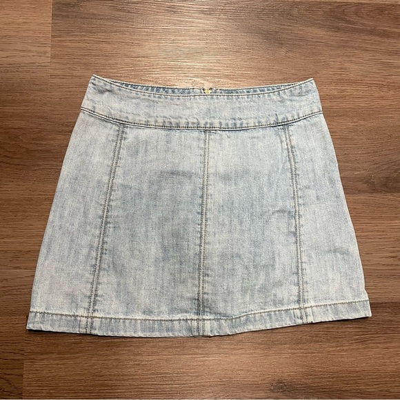 FREE PEOPLE- Modern Femme Denim Skirt Size 8 - Picture 3 of 8